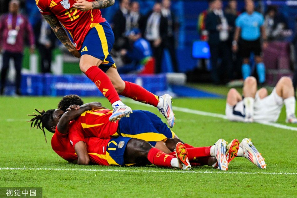 强者对决!欧洲足球联赛中一场激烈比赛的简单介绍 强者对决!欧洲足球联赛中一场激烈比赛的简单介绍