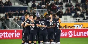 包含圣埃蒂安战绩出色，欧洲焦点积聚在他们身上的词条