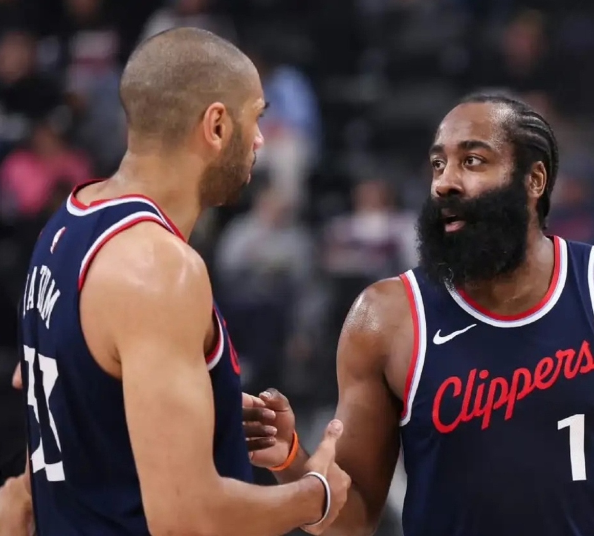 快船球员表态赛前对阵开拓者的信心